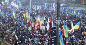 تظاهرات حاشدة في أوكرانيا ضد قرار تجميد الشراكة مع أوروبا