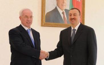 رئيس وزراء أوكرانيا يبحث في أذربيجان تفعيل التعاون بين كييف وباكو