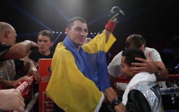 الملاكم الأوكراني فيكتور بوستول بطلا للعالم في الوزن الخفيف (فيديو)