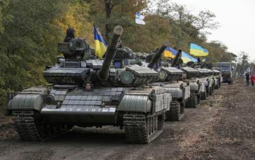 الجيش الأوكراني وانفصاليو دونيتسك يسحبون الدبابات من منطقة ماريوبول
