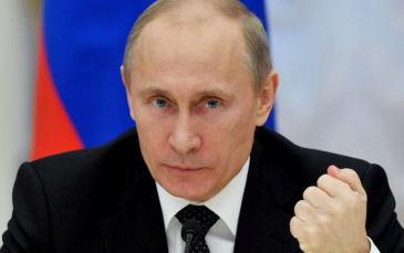 بوتين يلوح بـ"جدار حماية جمركية، ويحذر أوكرانيا من الوقوع في "مزالق الاتحاد الأوروبي"