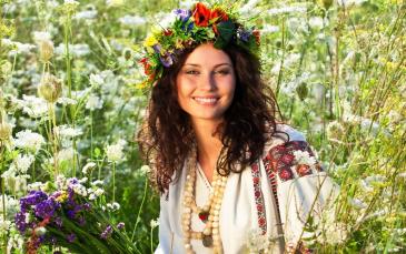 مساع علمية لاكتشاف "جينات الجمال" لدى فتيات أوكرانيا