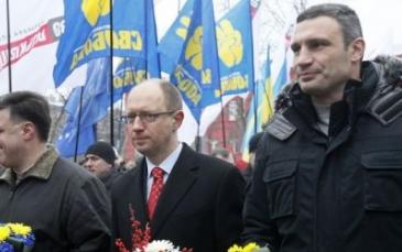 المعارضة تستأنف الخميس مسيراتها الاحتجاجية تحت شعار "انهضي أوكرانيا"