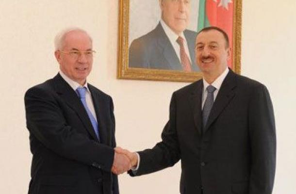 رئيس وزراء أوكرانيا يبحث في أذربيجان تفعيل التعاون بين كييف وباكو