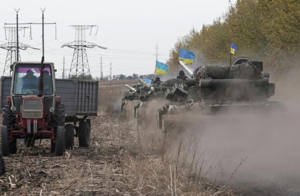 عملية سحب الدبابات من قبل الجيش الأوكراني