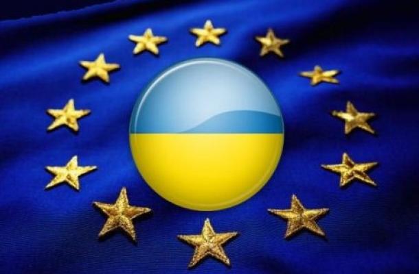 أوكرانيا تنفي وقف مساعيها نحو التكامل مع الاتحاد الأوروبي