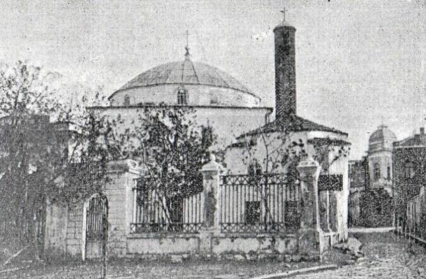 "فيادوسيا" عاد مسجدا "يتيما" بعد أن حول إلى كنيسة (صور)