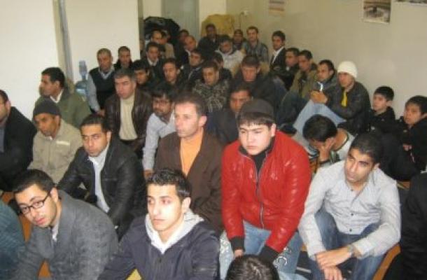 جدران مصلى جمعية النبراس الاجتماعية غصت بأعداد مسلمي مدينة لفيف
