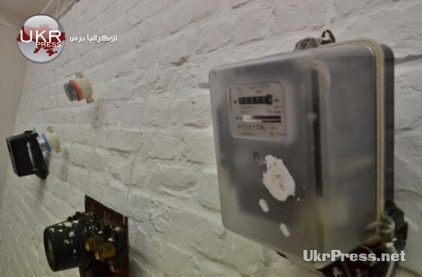عدادات ماء وكهرباء في المعرض لتوقع مشاعر الأوكرانيين عند فواتير الغاز بعد رفع أسعاره