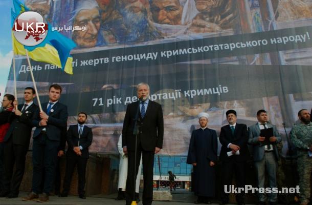 صورة المنصة الرئيسية لإحياء الذكرى في كييف